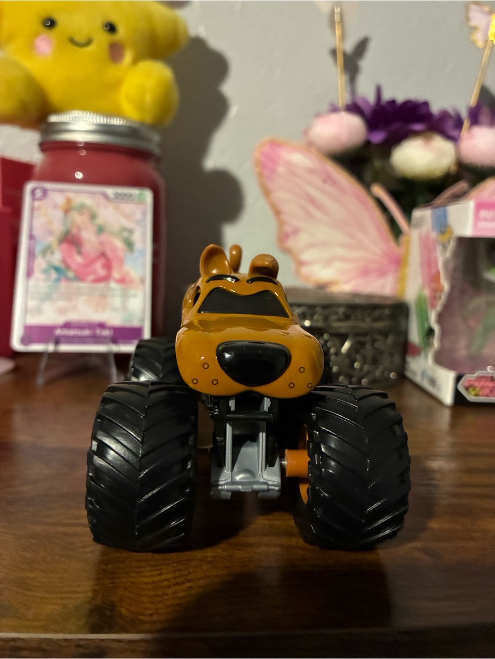 Monster Jam Scooby-Doo! Character Vehicle Diecast Monster Truck